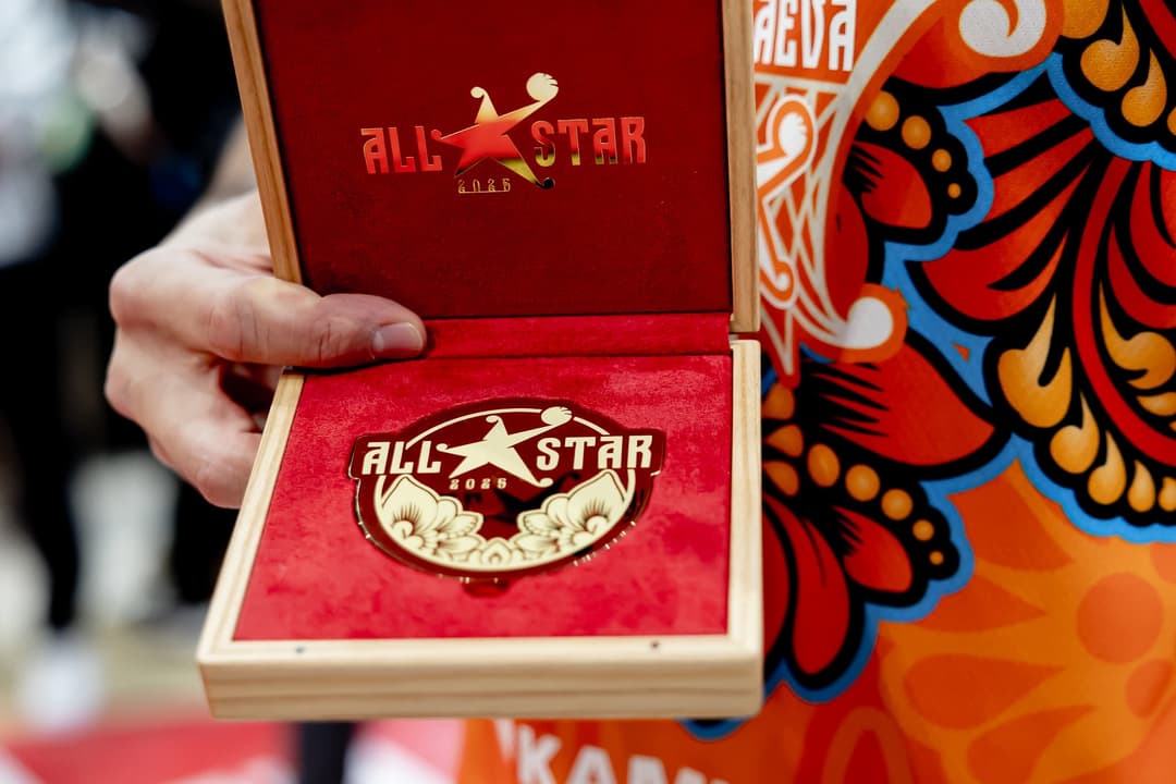 История 2025 - 10